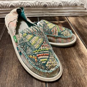 Multicolor Sanuk Women’s Sidewalk Surfer Slip-On Loafers